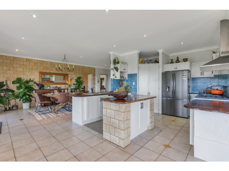 11 Kamala Place, Tintenbar NSW 2478