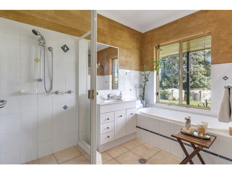 11 Kamala Place, Tintenbar NSW 2478