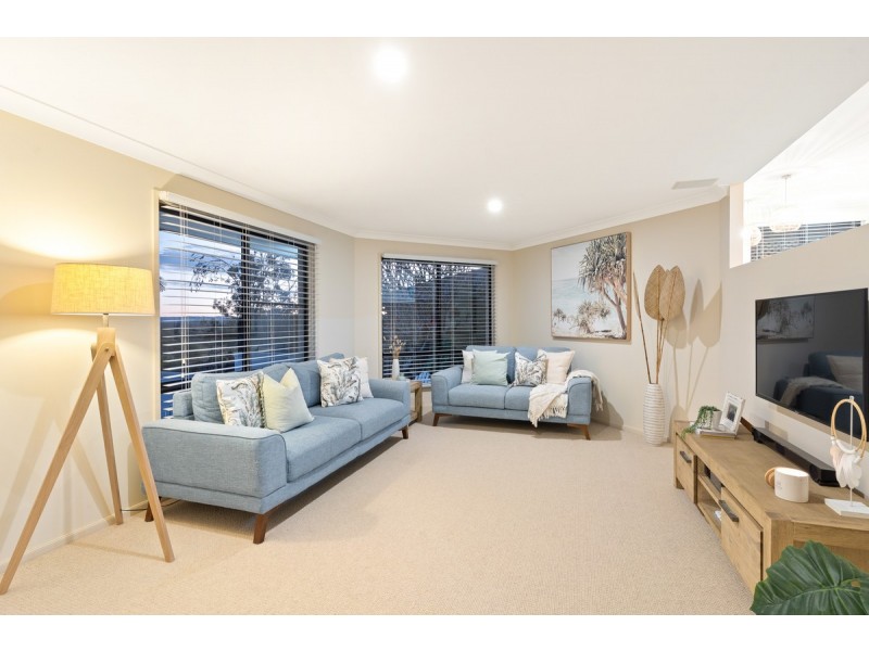 17 Rainforest Way, Lennox Head NSW 2478