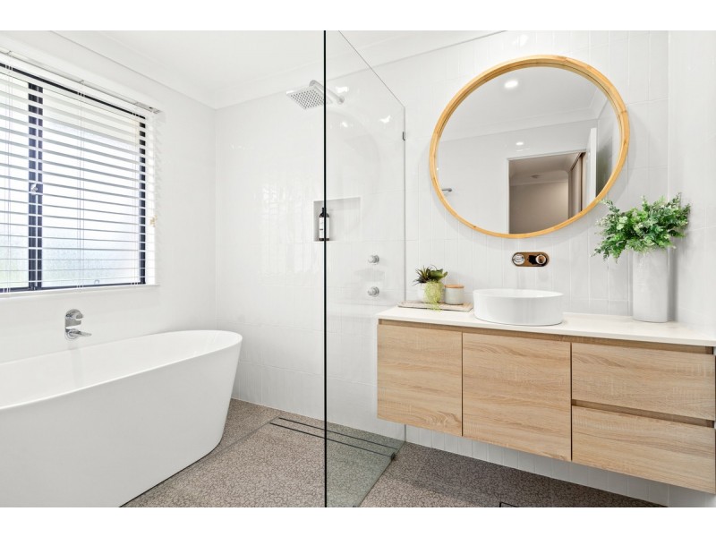 17 Rainforest Way, Lennox Head NSW 2478