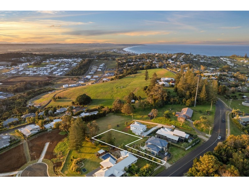 172 North Creek Road, Lennox Head NSW 2478