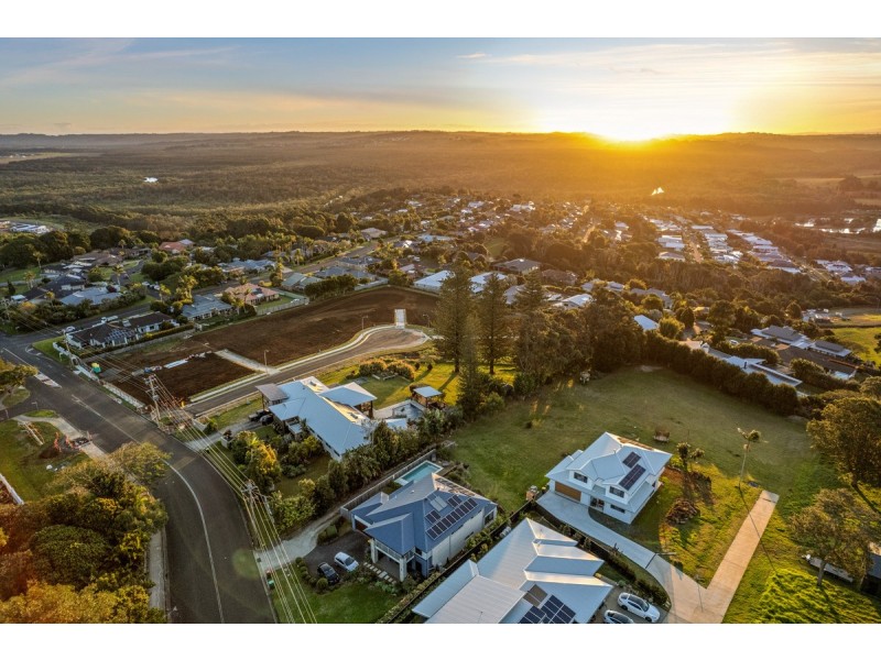 172 North Creek Road, Lennox Head NSW 2478