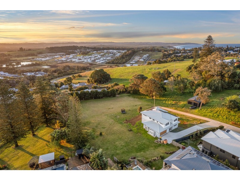 172 North Creek Road, Lennox Head NSW 2478