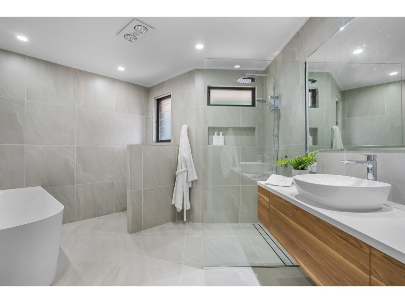 11 Loedna Place, Lennox Head NSW 2478