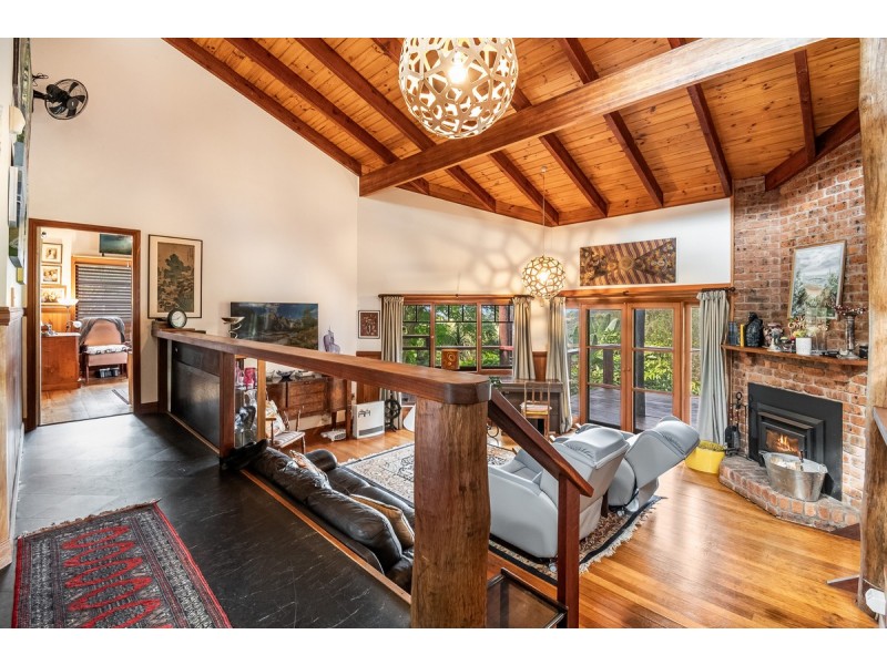 18 Hillcrest Drive, Tintenbar NSW 2478