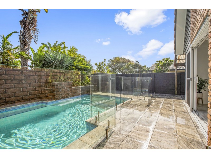 1/10 Patricia Parade, Lennox Head NSW 2478