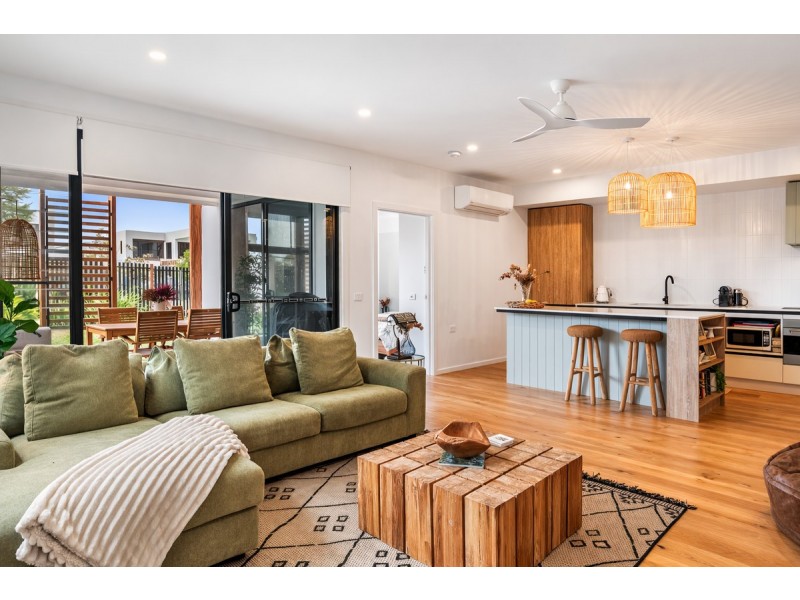 8 Aqua Walk, Skennars Head NSW 2478