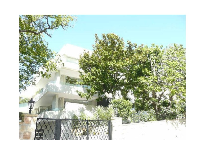 2/6a Trelawney Street, Woollahra NSW 2025