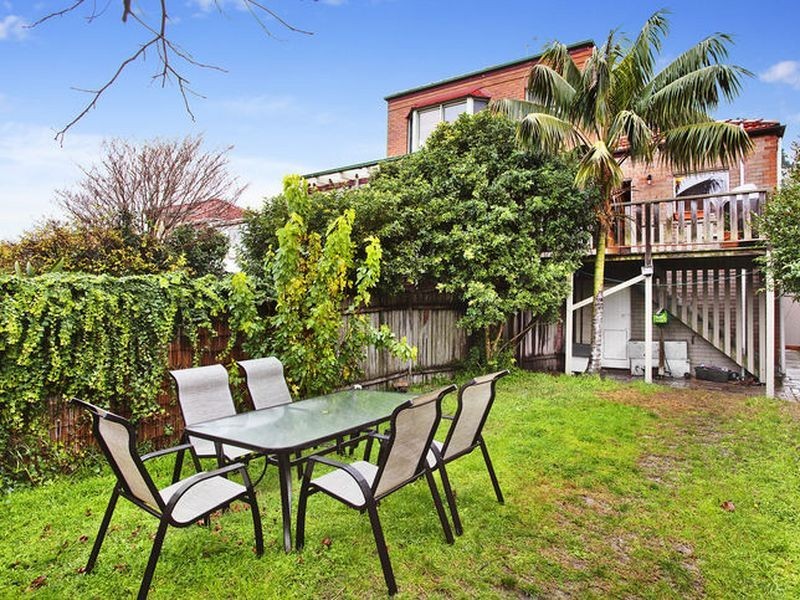 10 Tucabia Street, South Coogee NSW 2034