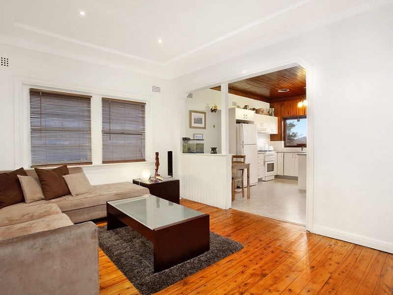 10 Tucabia Street, South Coogee NSW 2034