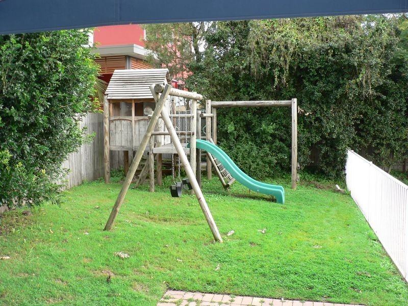 18 Rutland Avenue, Castlecrag NSW 2068