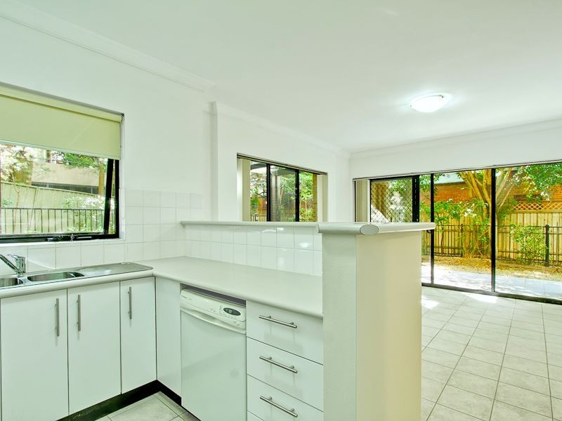 1/8 Fredben Avenue, Cammeray NSW 2062