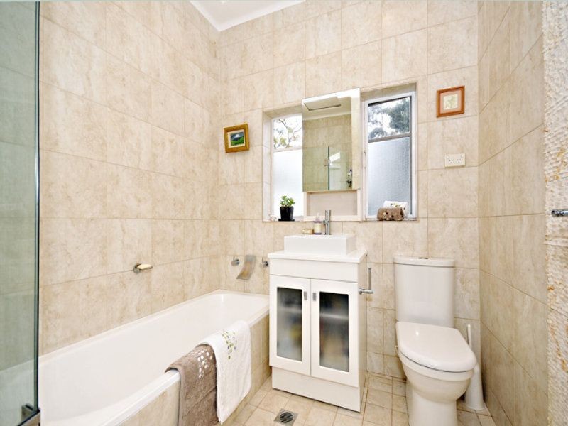 186 Boundary Street, Castle Cove NSW 2069