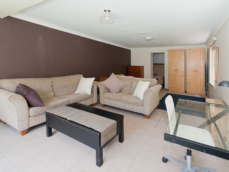 243 Eastern Valley Way, Middle Cove NSW 2068