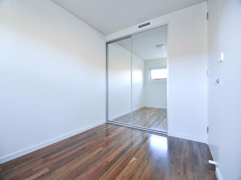 99 Eastern Valley Way, Castlecrag NSW 2068