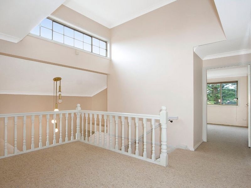 21 Rutland Ave, Castlecrag NSW 2068