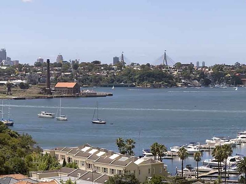 17 Glenview Crescent, Hunters Hill NSW 2110