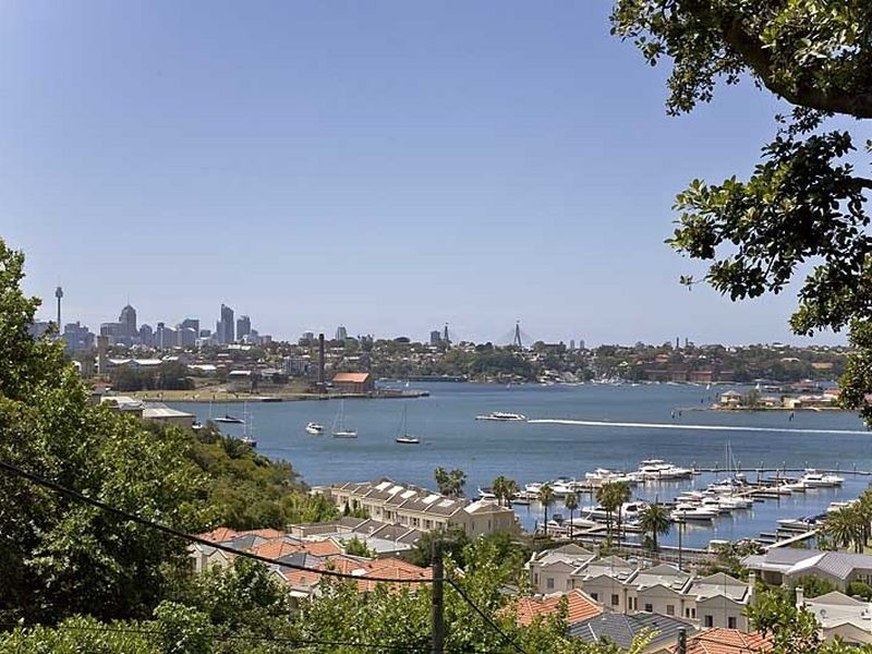 17 Glenview Crescent, Hunters Hill NSW 2110