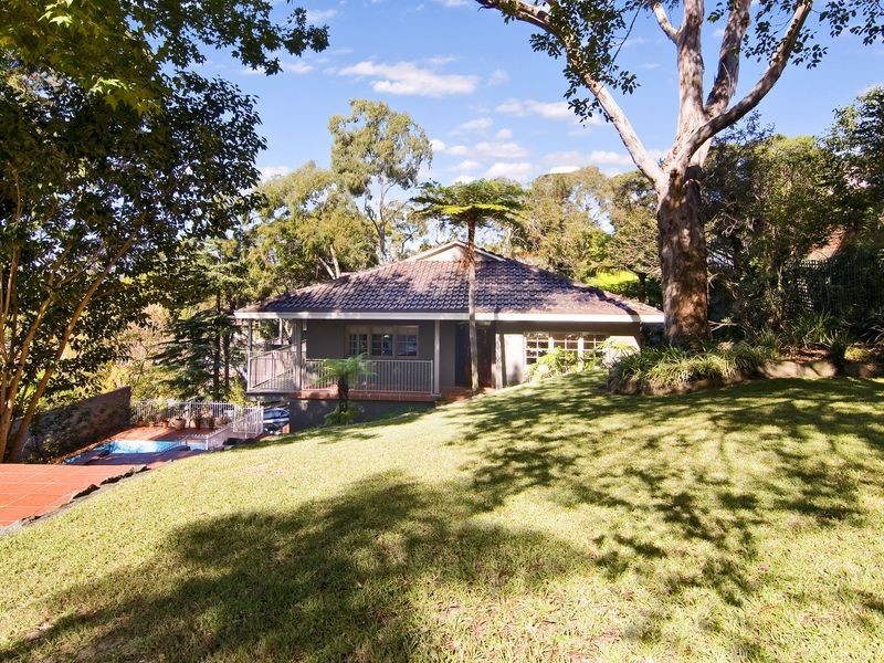 18 Cammaray Road, Castle Cove NSW 2069