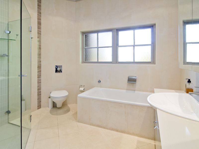 18 Cammaray Road, Castle Cove NSW 2069