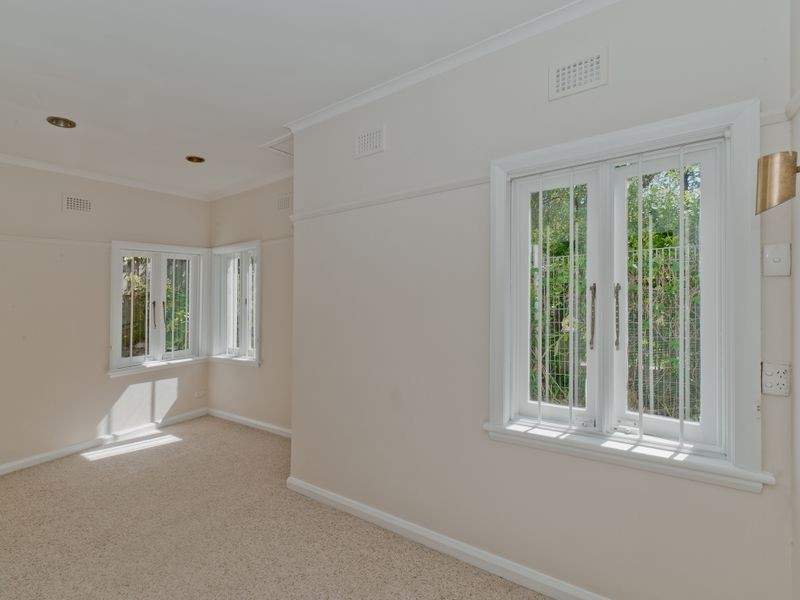 6B The Battlement, Castlecrag NSW 2068