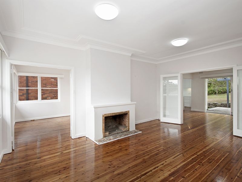 6 Greenfeild Avenue, Middle Cove NSW 2068