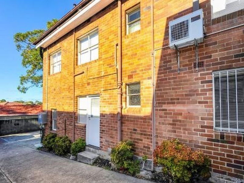 Unit 2/213 Eastern Valley Way, Middle Cove NSW 2068