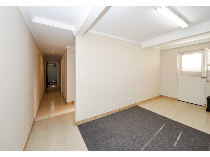 Unit 1/213 Eastern Valley Way, Castlecrag NSW 2068