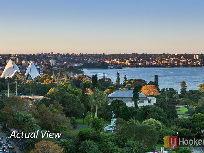 Apartment 1302/185 Macquarie Street, Sydney NSW 2000