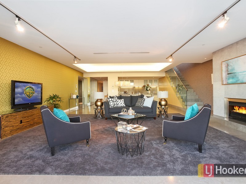 Apartment 1302/185 Macquarie Street, Sydney NSW 2000