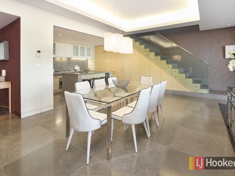 Apartment 1302/185 Macquarie Street, Sydney NSW 2000