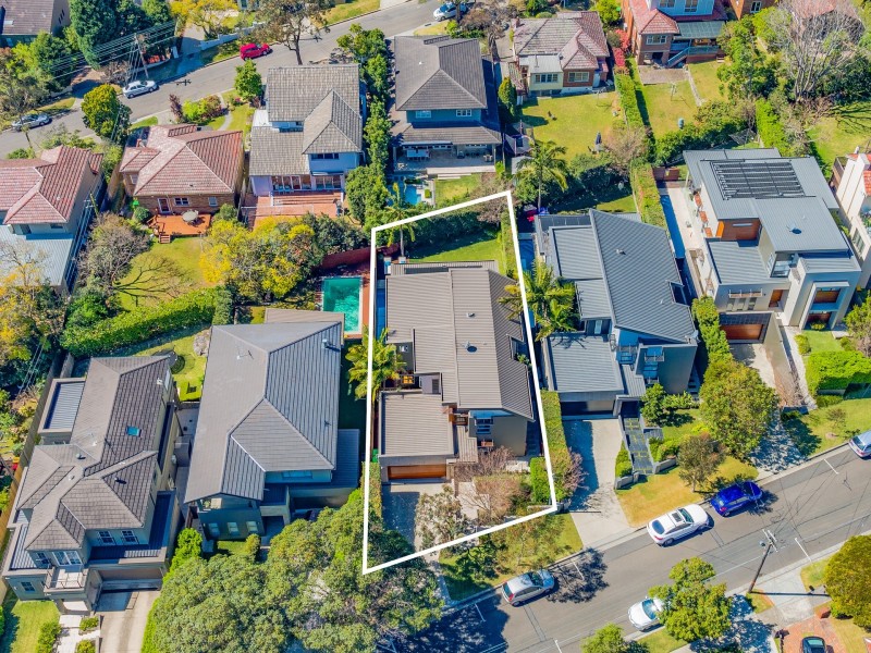 15 Raeburn Avenue, Castlecrag NSW 2068