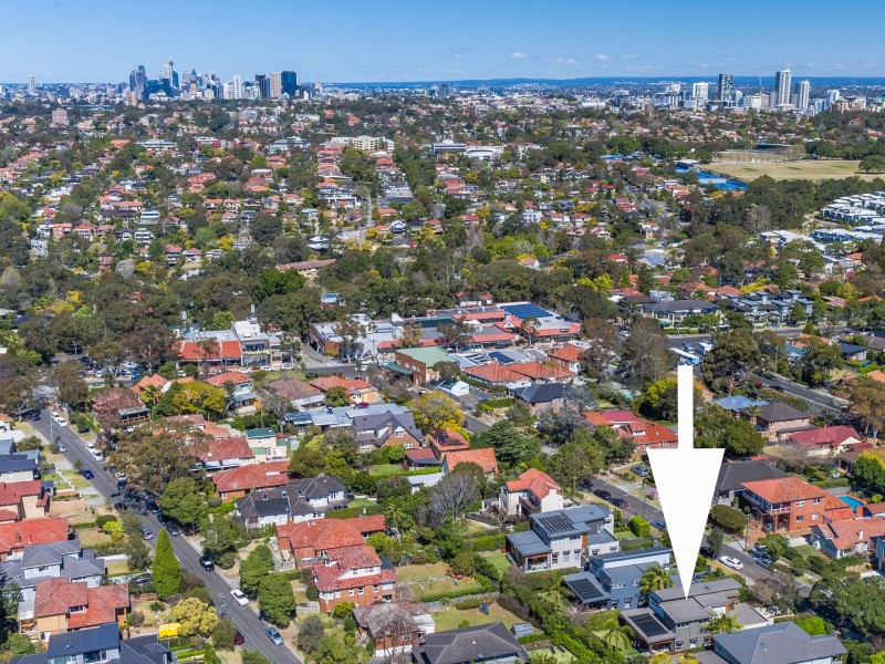 15 Raeburn Avenue, Castlecrag NSW 2068