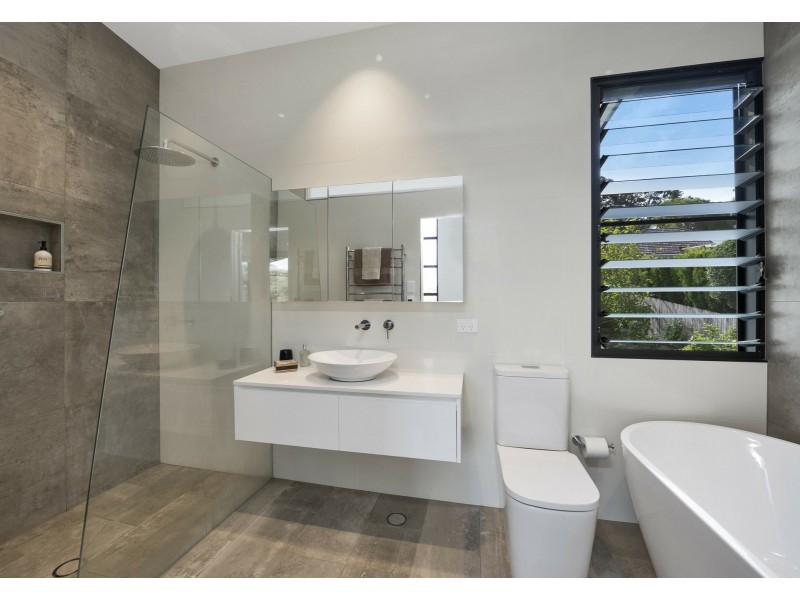 13 Morotai Crescent, Castlecrag NSW 2068