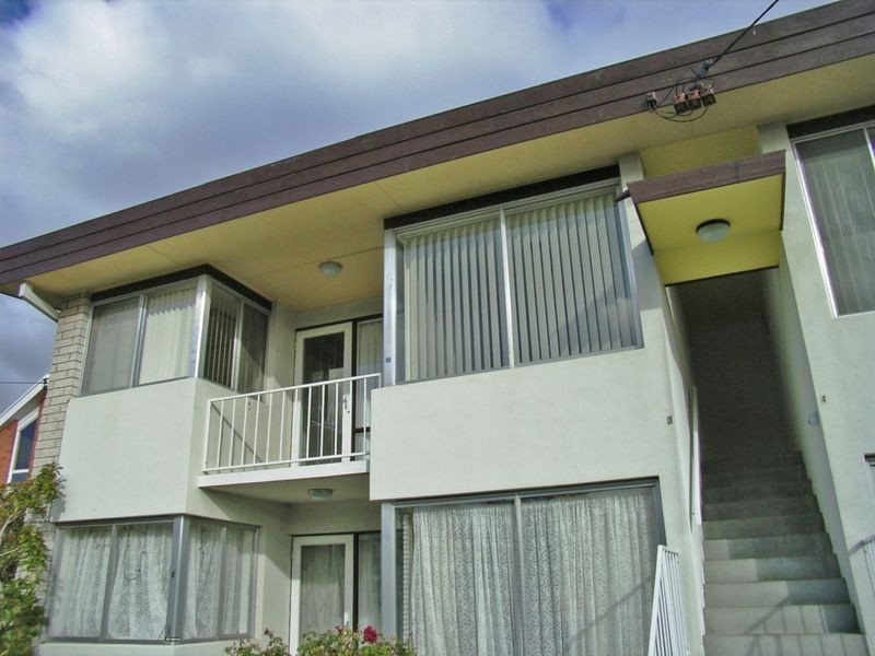 3/1B Shore Street, Rose Bay TAS 7015