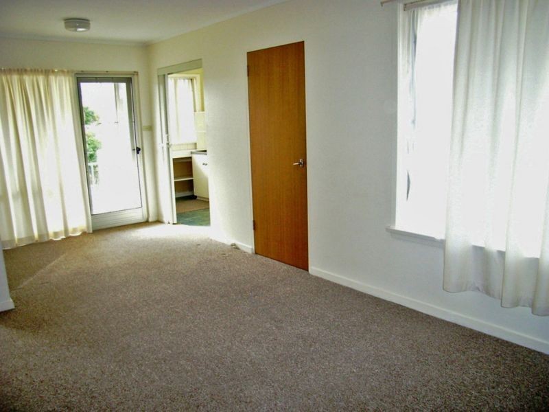 3/1B Shore Street, Rose Bay TAS 7015