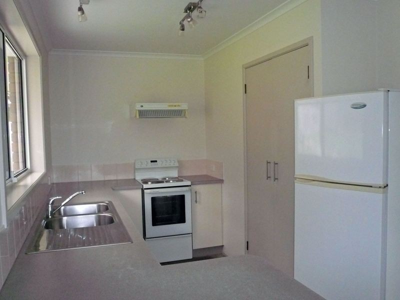 2/2 Wassell Place, Lindisfarne TAS 7015