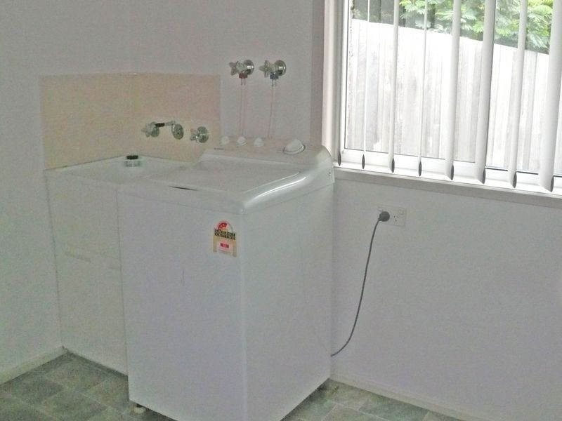 2/2 Wassell Place, Lindisfarne TAS 7015