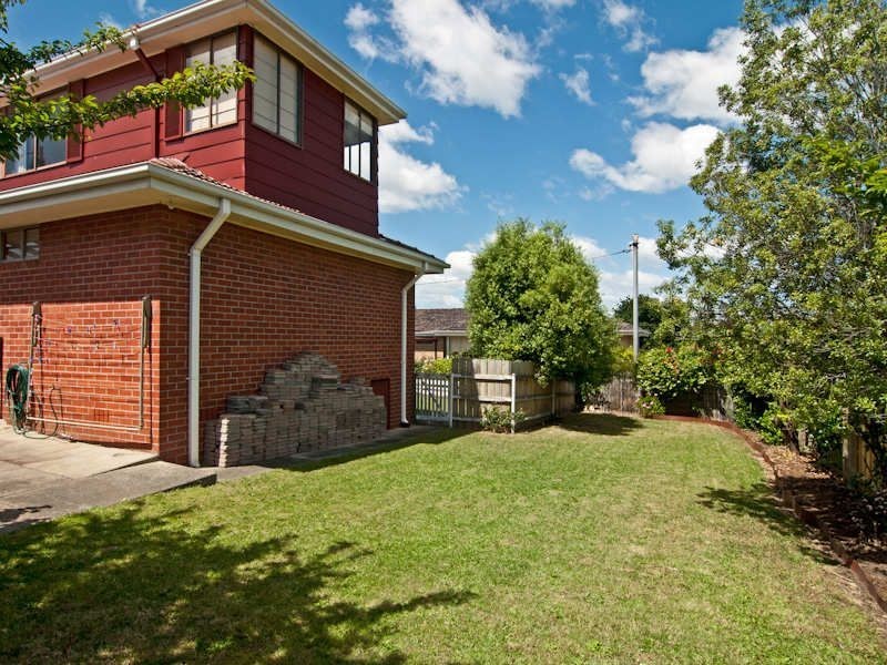 11 Shoreline Drive, Howrah TAS 7018