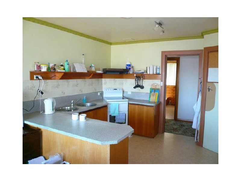 33 First Avenue, Midway Point TAS 7171