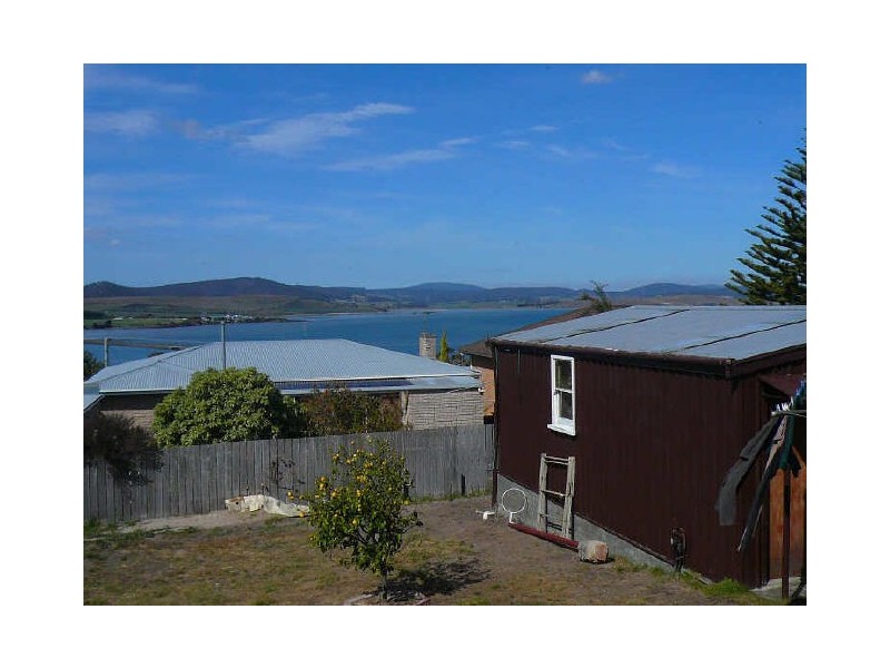 33 First Avenue, Midway Point TAS 7171