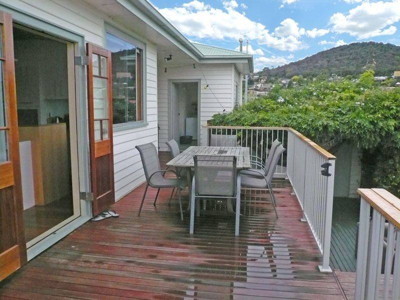 154 Gordons Hill Road, Lindisfarne TAS 7015