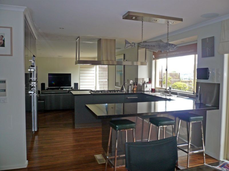 56 Cornwall Street, Rose Bay TAS 7015