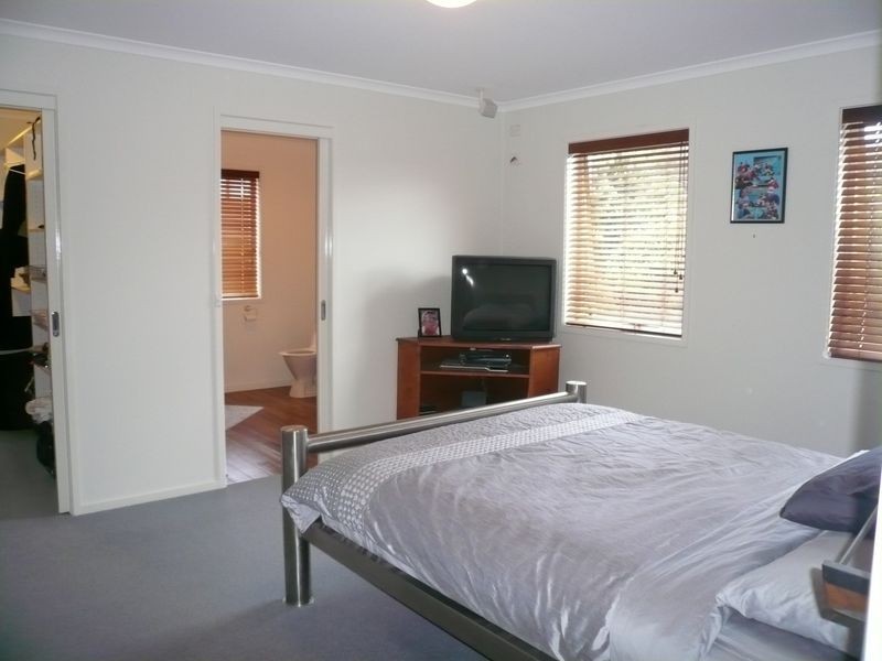 56 Cornwall Street, Rose Bay TAS 7015