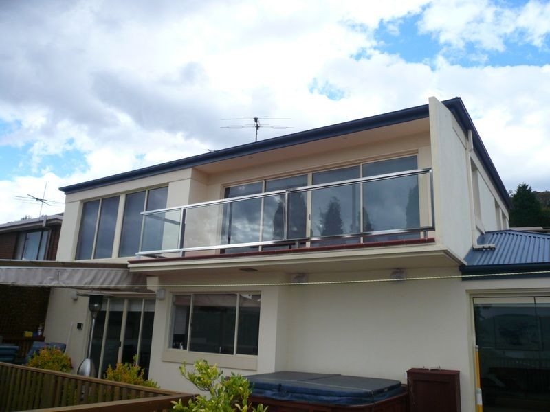 56 Cornwall Street, Rose Bay TAS 7015