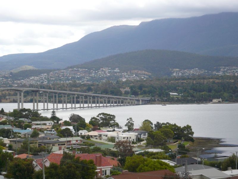 56 Cornwall Street, Rose Bay TAS 7015