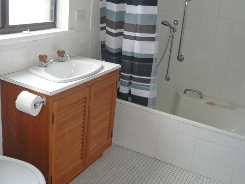 11/148 East Derwent Highway, Lindisfarne TAS 7015