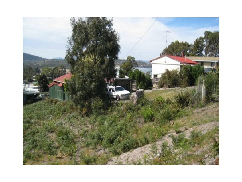 11 Falcon Street, Primrose Sands TAS 7173