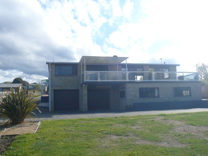 13 Foley Road, Kingston TAS 7050