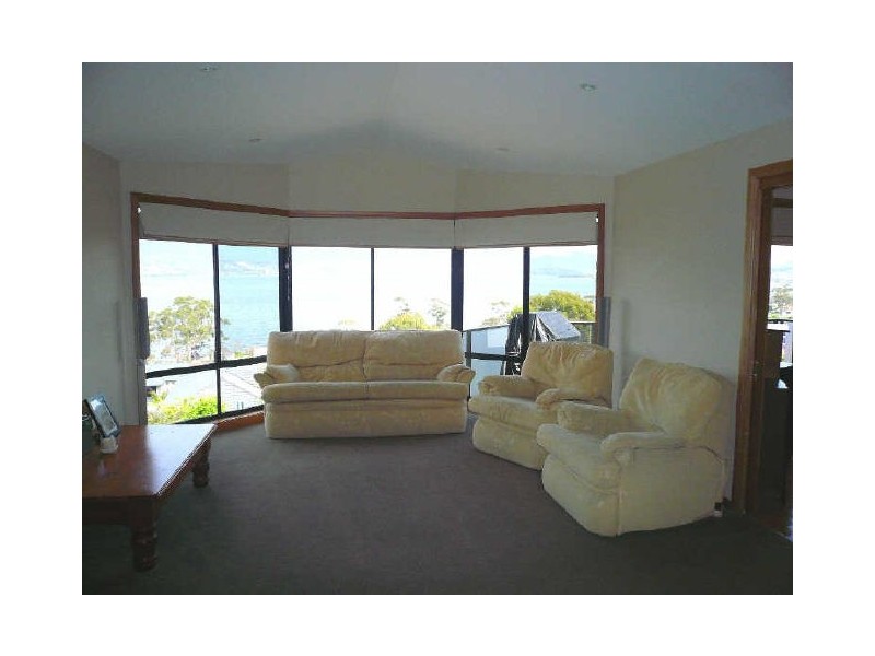 655 Oceana Drive, Tranmere TAS 7018